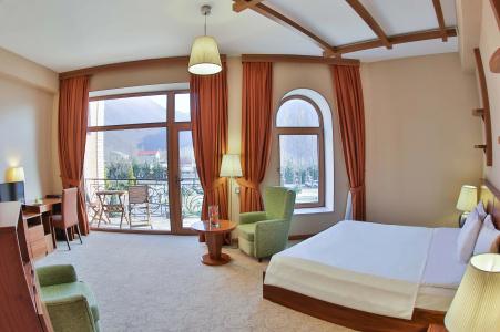 El Resort - 50