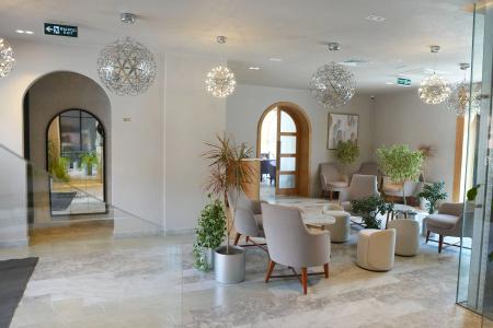 Old Boutique - 37