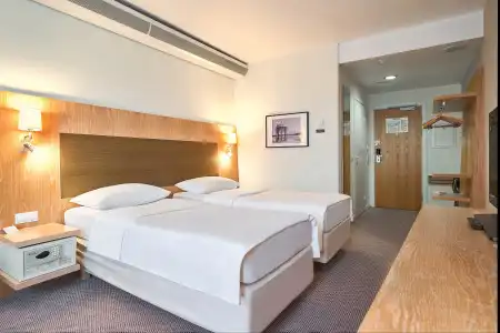 Park Inn by Radisson - 11