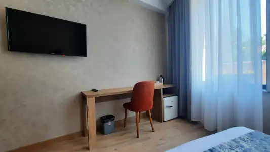 Luxury Avlabar Apartment - 14