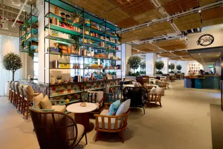 Movenpick Resort Al Marjan Island - 11