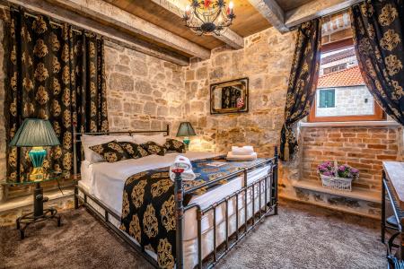 Heritage Palace Varos - Mag Quaint & Elegant Boutiques - 31