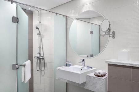 Leva and Suites, Mazaya Centre - 8