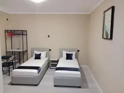 Luna Plaza - 13