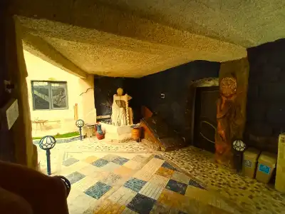 Stone Age Mansion - 8