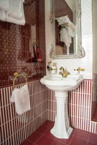 Аглая Кортъярд - 136