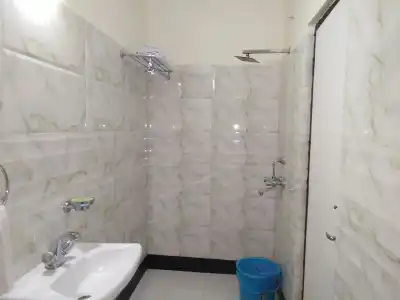 Executive Tower - 69
