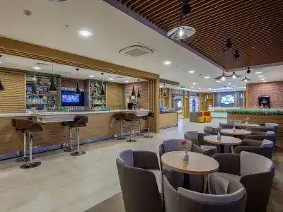 Holiday Inn Antalya - Lara - 8