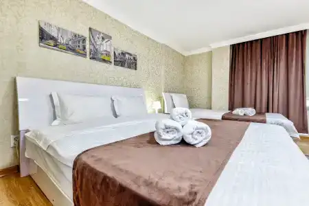 Bed & Breakfast Capital - 66