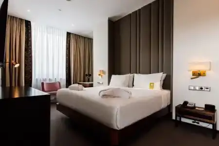 Hilton Garden Inn - 72