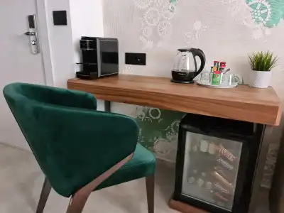 The Location - 10