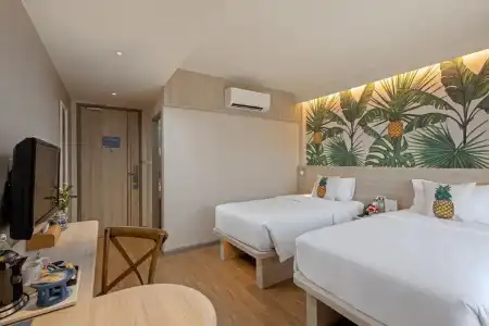 Sawaddi Patong Resort & Spa by Tolani - 85