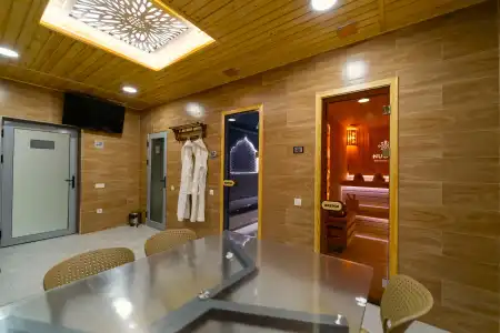 Nuovo Boutique - 20