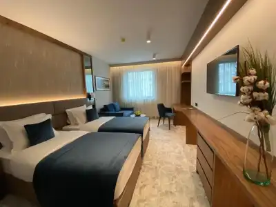 Central Point - 11
