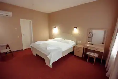 Alesha Popovich Dvor - 80