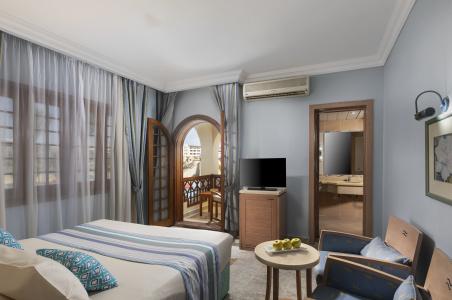 Royal Lagoons Resort & Aqua Park Families and Couples ONLY - 9