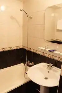 Akademicheskaya - 75