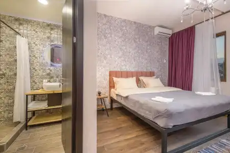 Boutique Terra Bridge - 35