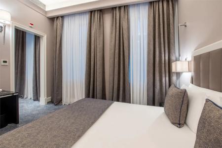 Cosmos Selection Saint-Petersburg Italyanskaya - 102