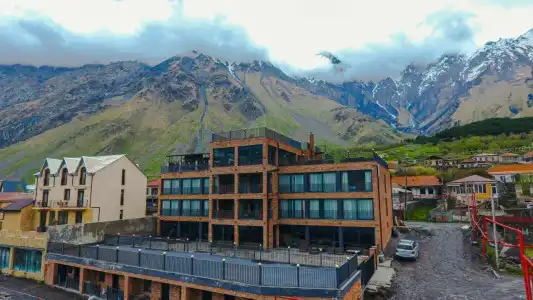 Memoir Kazbegi - 1