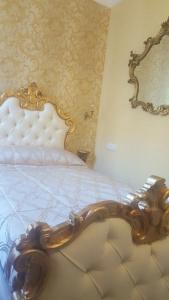 Impero Vaticano Suites Guest House - 33