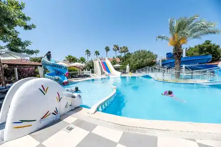 Riverside Garden Resort - 0