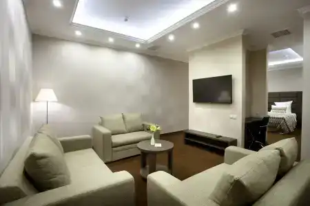 Amici Grand - 10