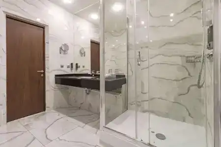 Best Western Plus - 27