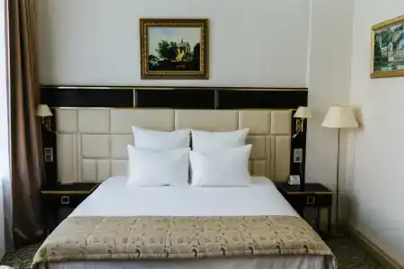 7 Avenue and SPA - 67