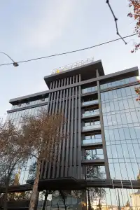Mir Luxe Plaza - 0