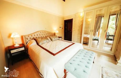 Sofia Boutique 9 - 10