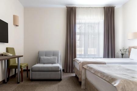 Stariy Dvorik on Orlovskaya - 65