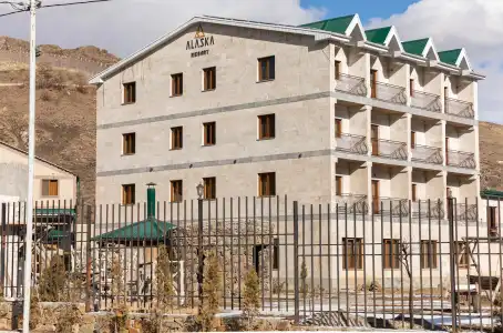 Alaska Resort - 11