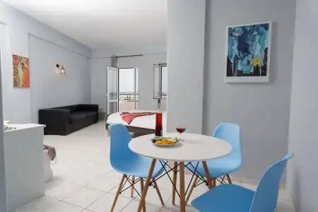 Sole Mare Seaside Apartments - 10