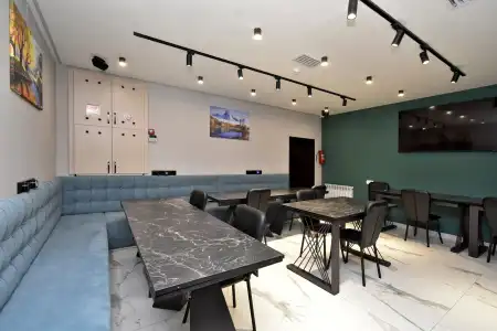 Avenue 23 Boutique - 8