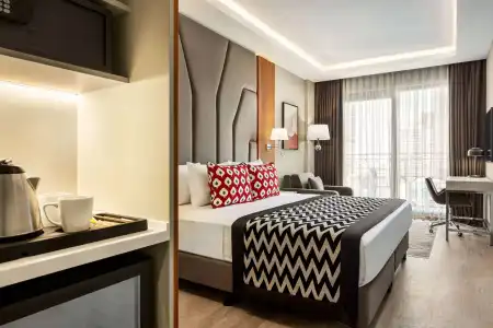 Ramada & Suites by Wyndham Istanbul Sisli - 14