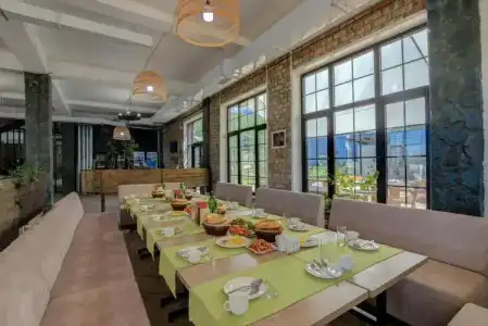 Olive Ala-Archa & SPA - 19