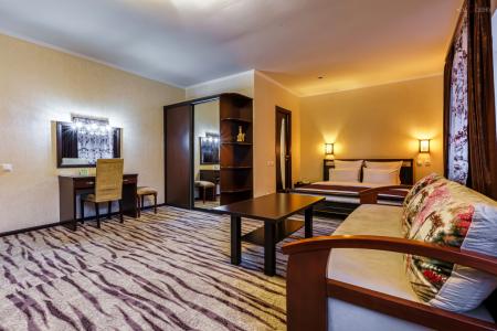 Nochnoy Kvartal - 150