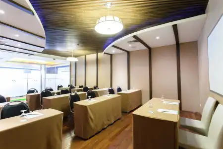 Jazzotel Bangkok - 16