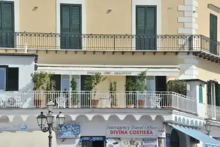 Core Amalfitano City Suites - 4