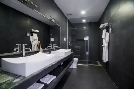 White Boutique and Residences - 53
