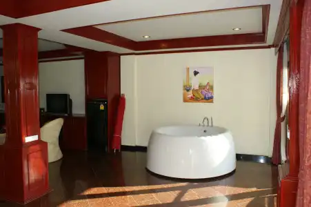 Prince Edouard Apartments & Resort - 8