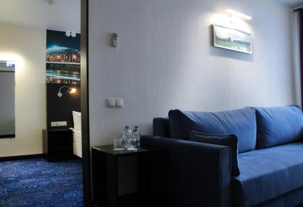 Охтинская - 120