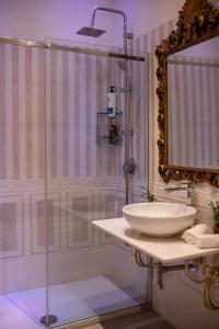 Impero Vaticano Suites Guest House - 208