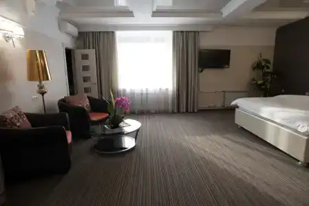 Zolotoy Drakon - 104