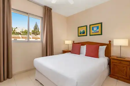 Resort Ramada & Suites by Wyndham Costa del Sol - 17