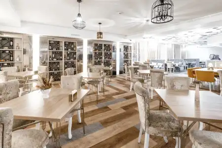 Kamarooms Business & Spa - 27