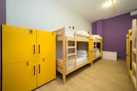 Bee Station - Hostel - 27