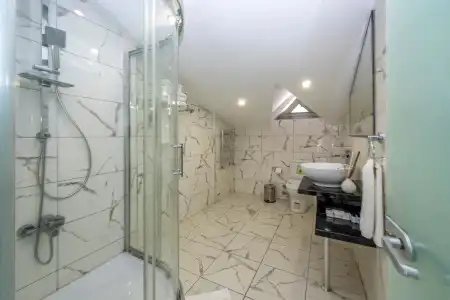 The Marions Suite - 151