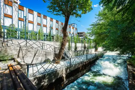 Riverinn - 3